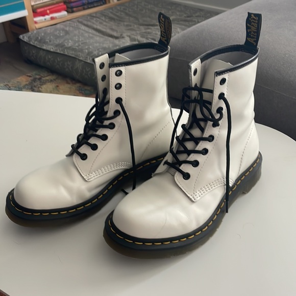 1460 SMOOTH LEATHER LACE UP BOOTS - Picture 2 of 7